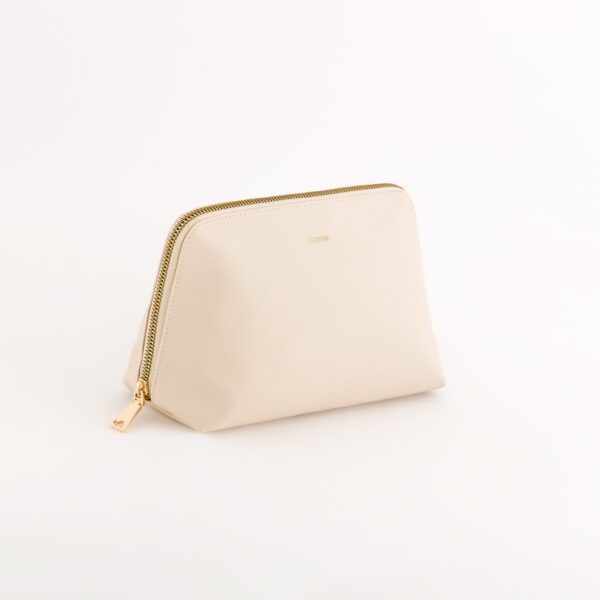#color_Off White