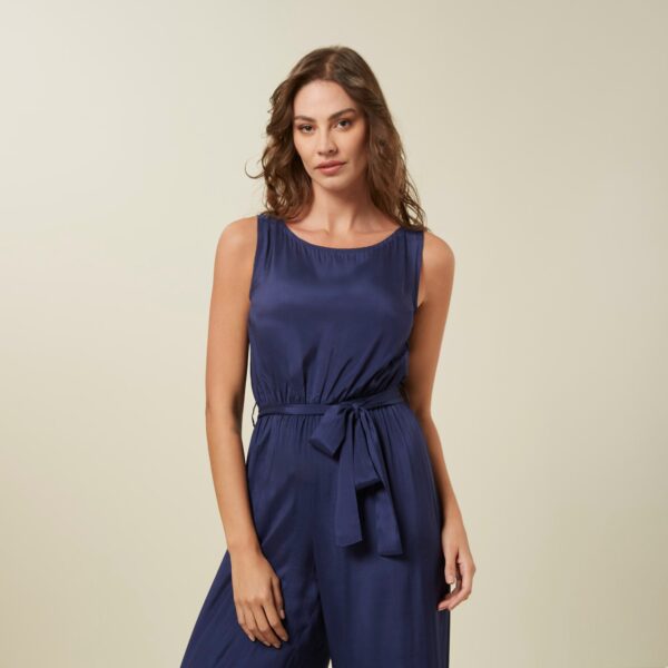 #Color_Navy