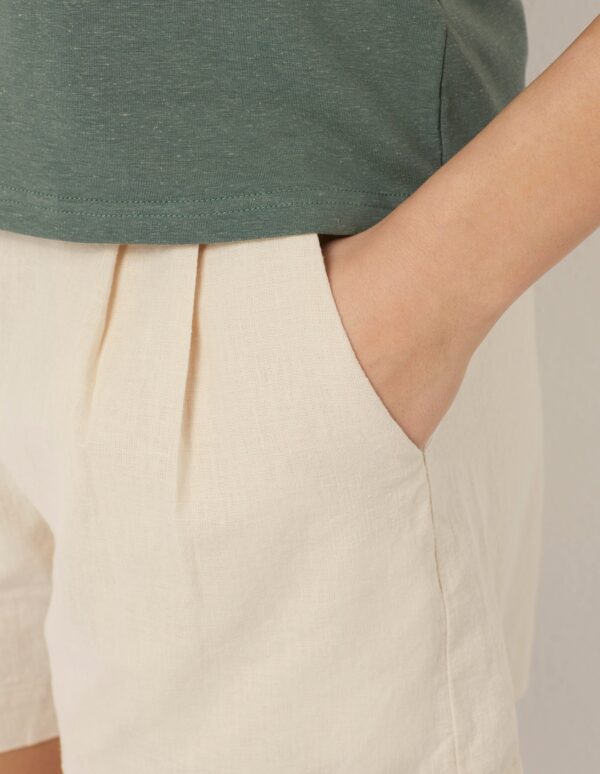 #COLOR_OFF WHITE