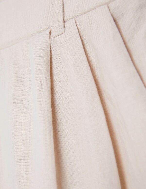 #COLOR_OFF WHITE