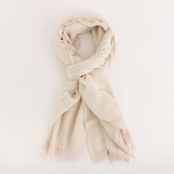 #COLOR_OFF WHITE