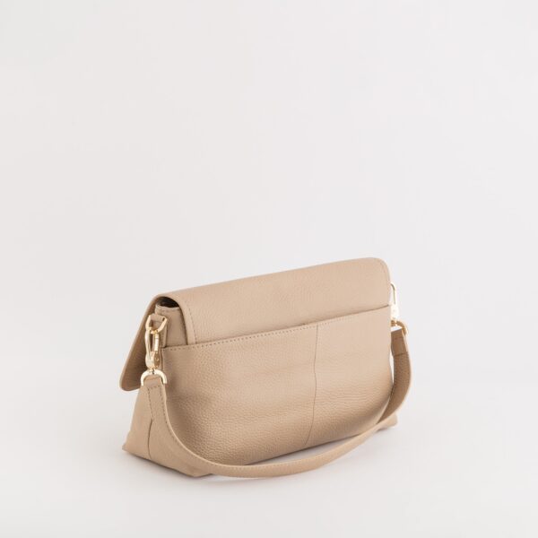 #COLOR_BEIGE