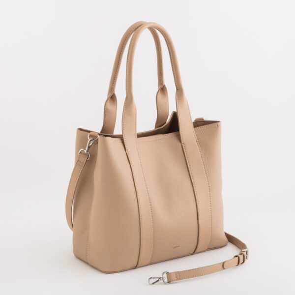 #Color_Beige