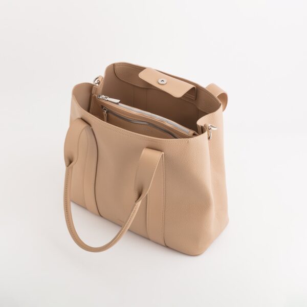 #Color_Beige