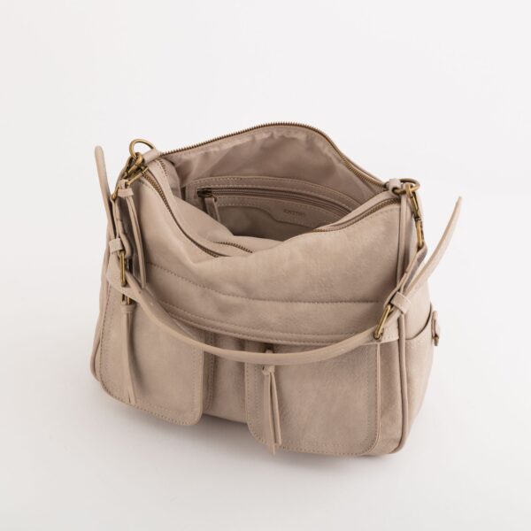 #Color_Beige