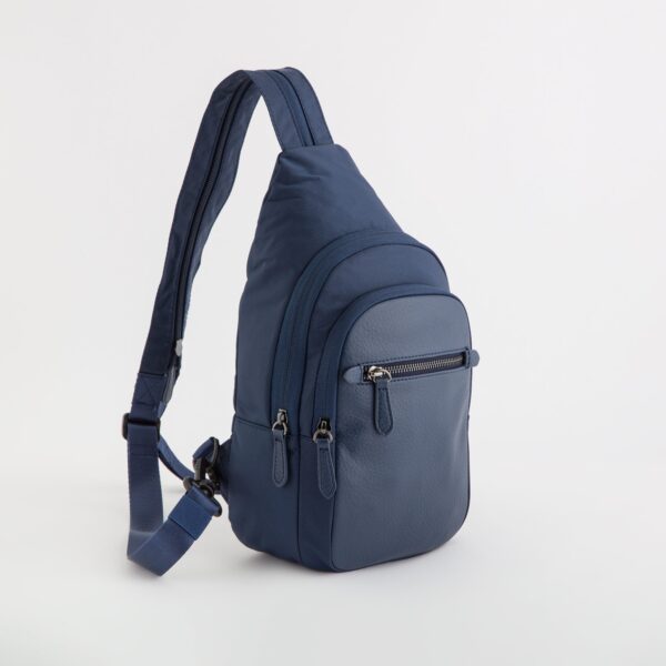 #COLOR_NAVY BLUE