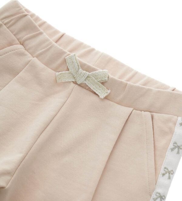 #COLOR_BEIGE