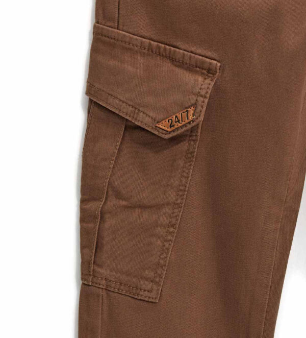 #COLOR_BROWN