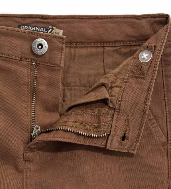 #COLOR_BROWN