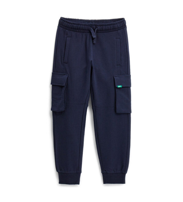 Procurez-vous votre pantalon Greens Boy avec de grandes poches