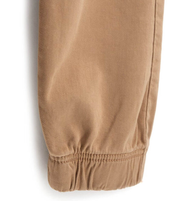 #COLOR_BROWN