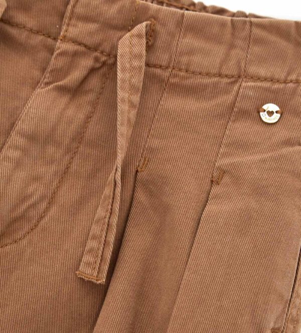 #COLOR_BROWN
