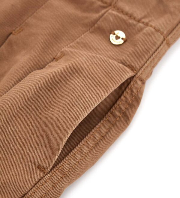 #COLOR_BROWN