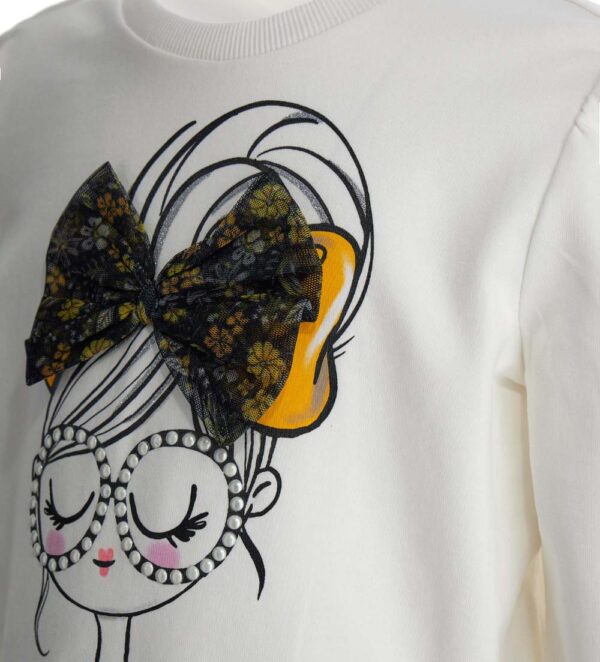 #COLOR_OFF WHITE