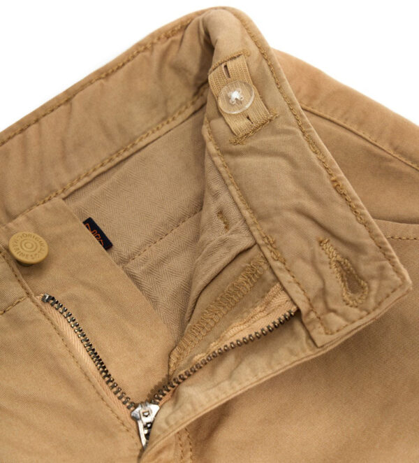 #COLOR_BEIGE