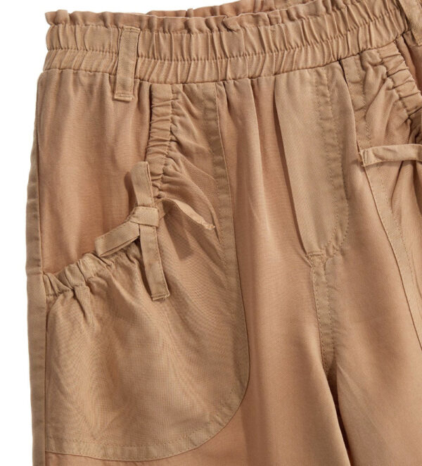 #COLOR_BEIGE