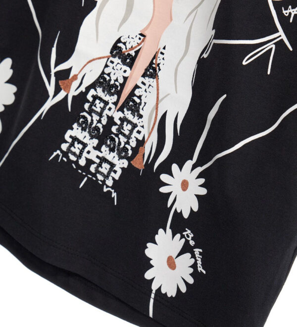 #COLOR_OFF WHITE