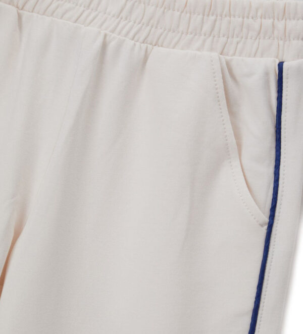 #Color_Off White