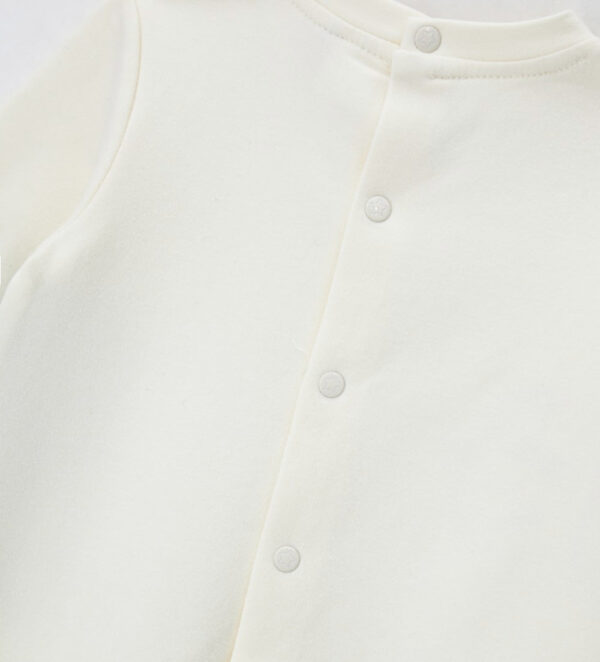 #Color_Off White