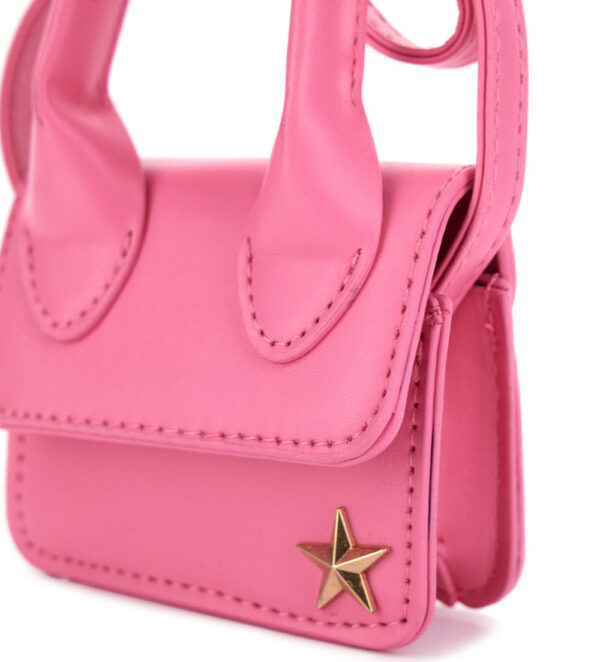 #Color_Pink