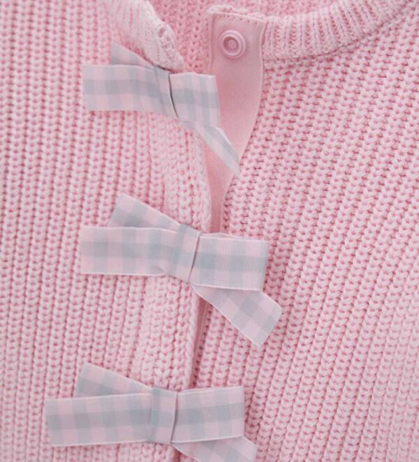 #Color_Pink