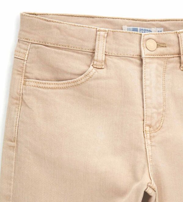 #COLOR_BEIGE