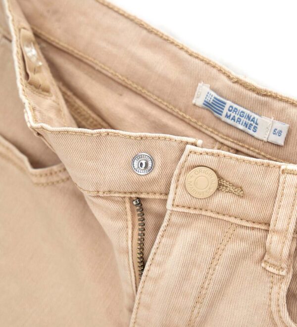 #COLOR_BEIGE