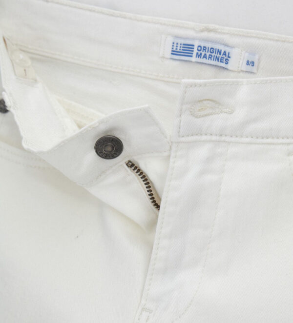 #COLOR_OFF WHITE