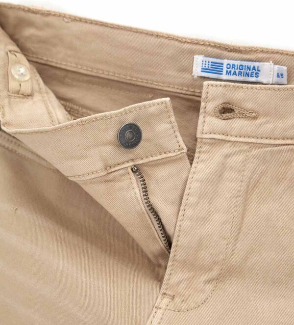 #COLOR_BEIGE
