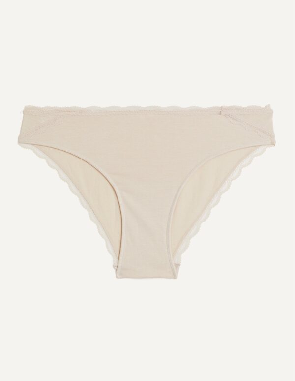 #color_off white