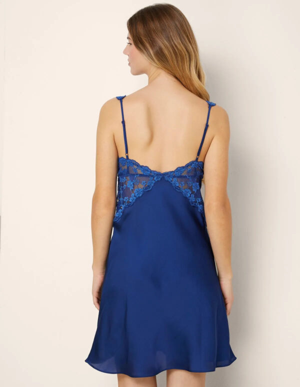 #COLOR_NAVY