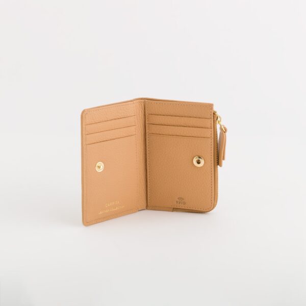 #COLOR_CAMEL