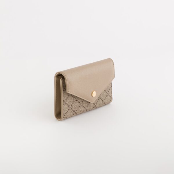 #COLOR_BEIGE