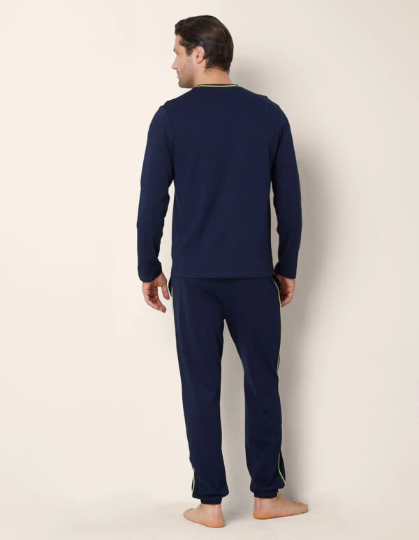 #COLOR_NAVY