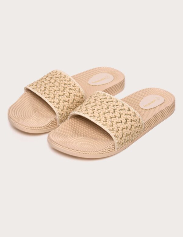 #COLOR_BEIGE