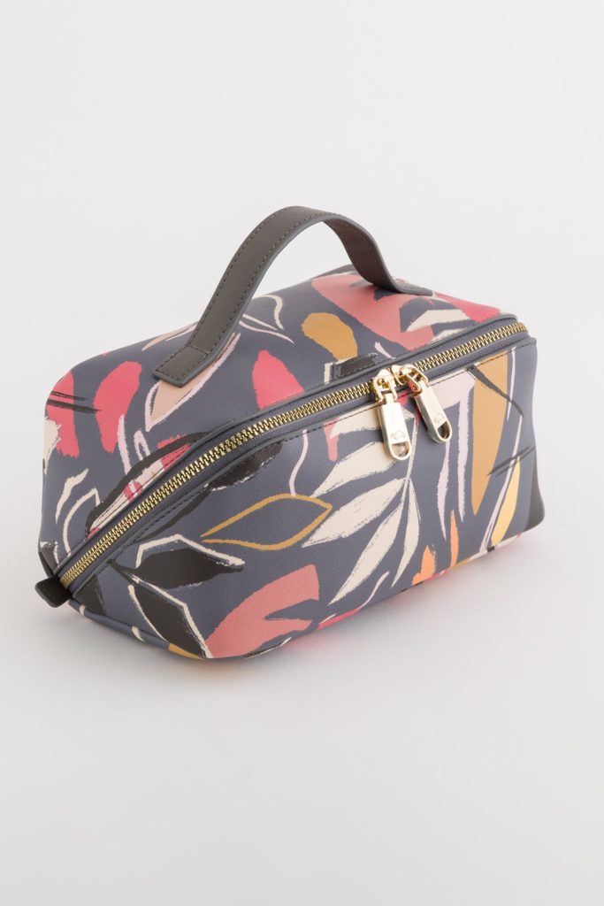 Jasper Wallet Necessaire 16