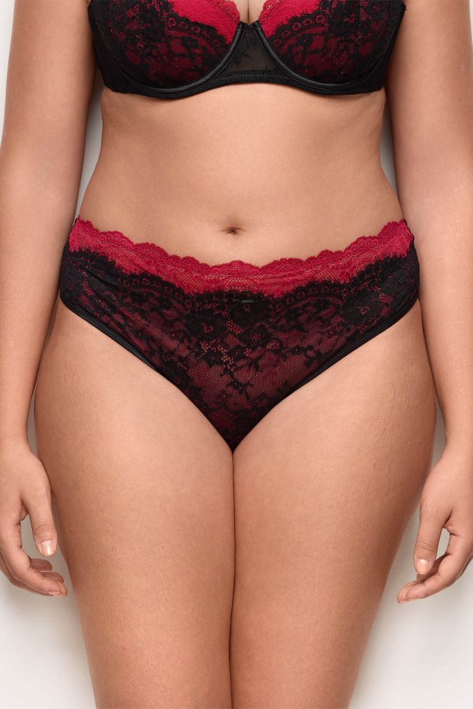 Culotte romantique entièrement en dentelle + dentelle femme